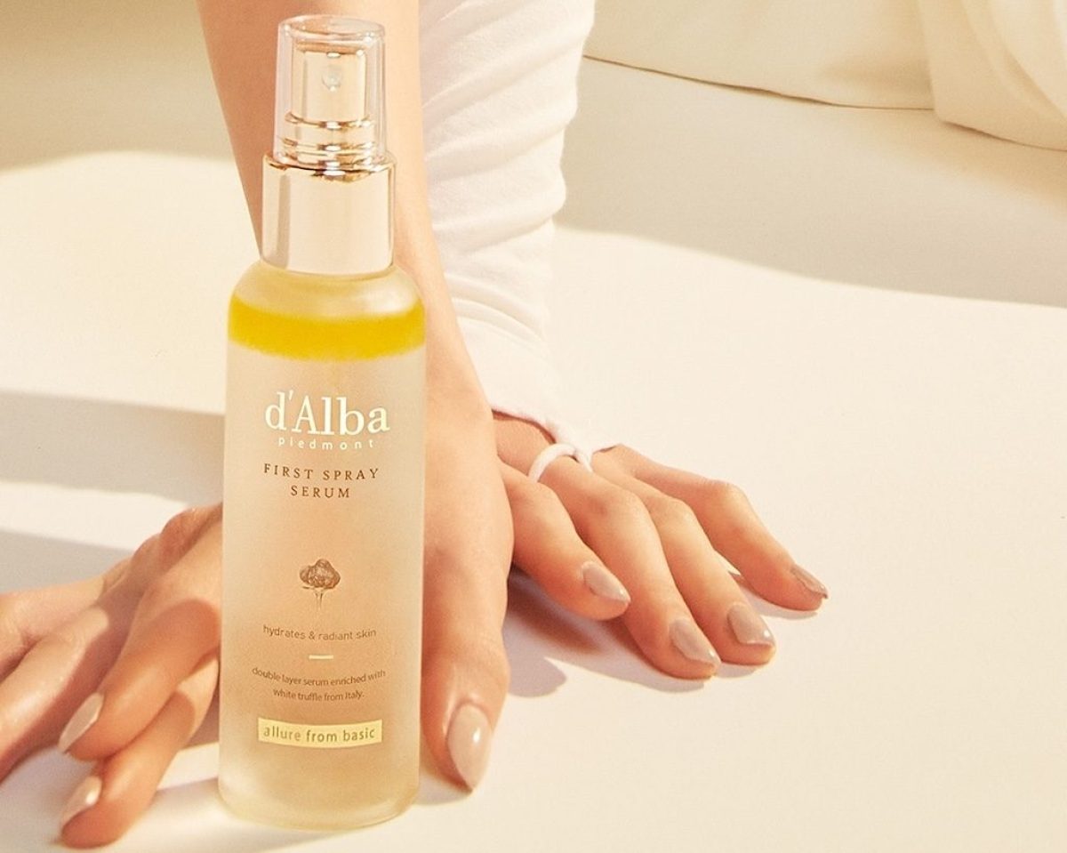d-alba-first-spray-serum-copertina