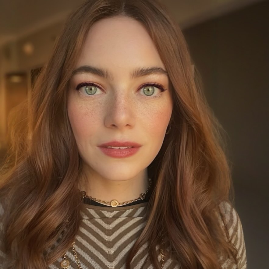 emma-stone-prima-capelli-lunghi