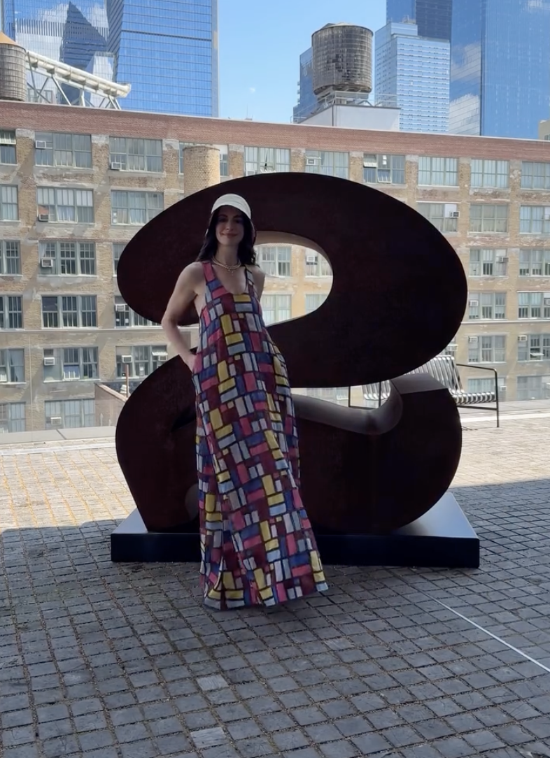 il-diavolo-veste-prada-2-anne-hathaway-look-2