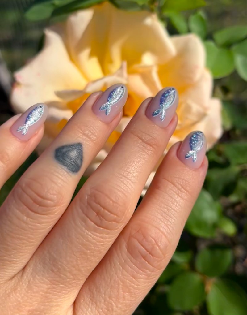 italian-summer-nail-sardine