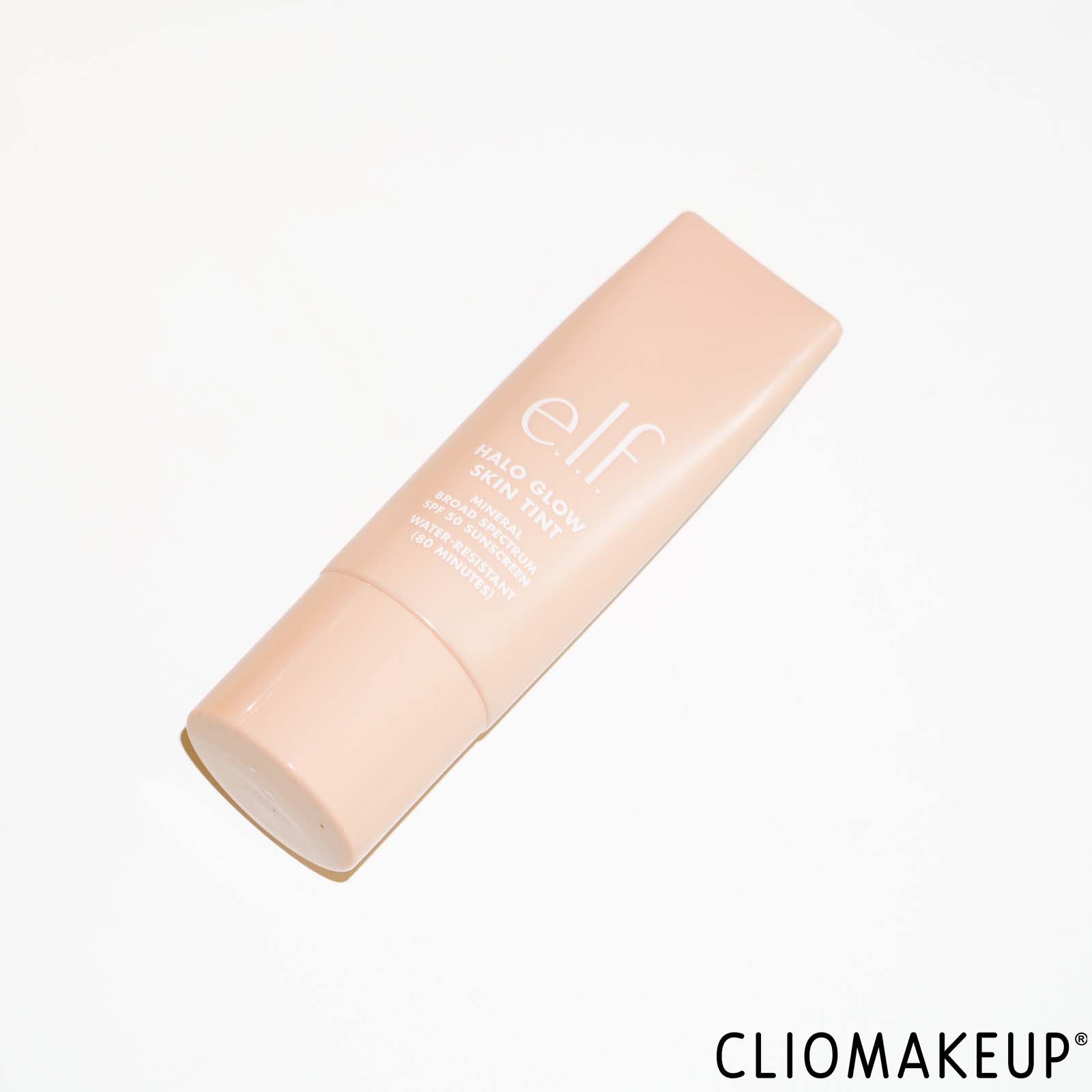 recensione-elf-halo-glow-skin-tint-spf-50-pack-close-up