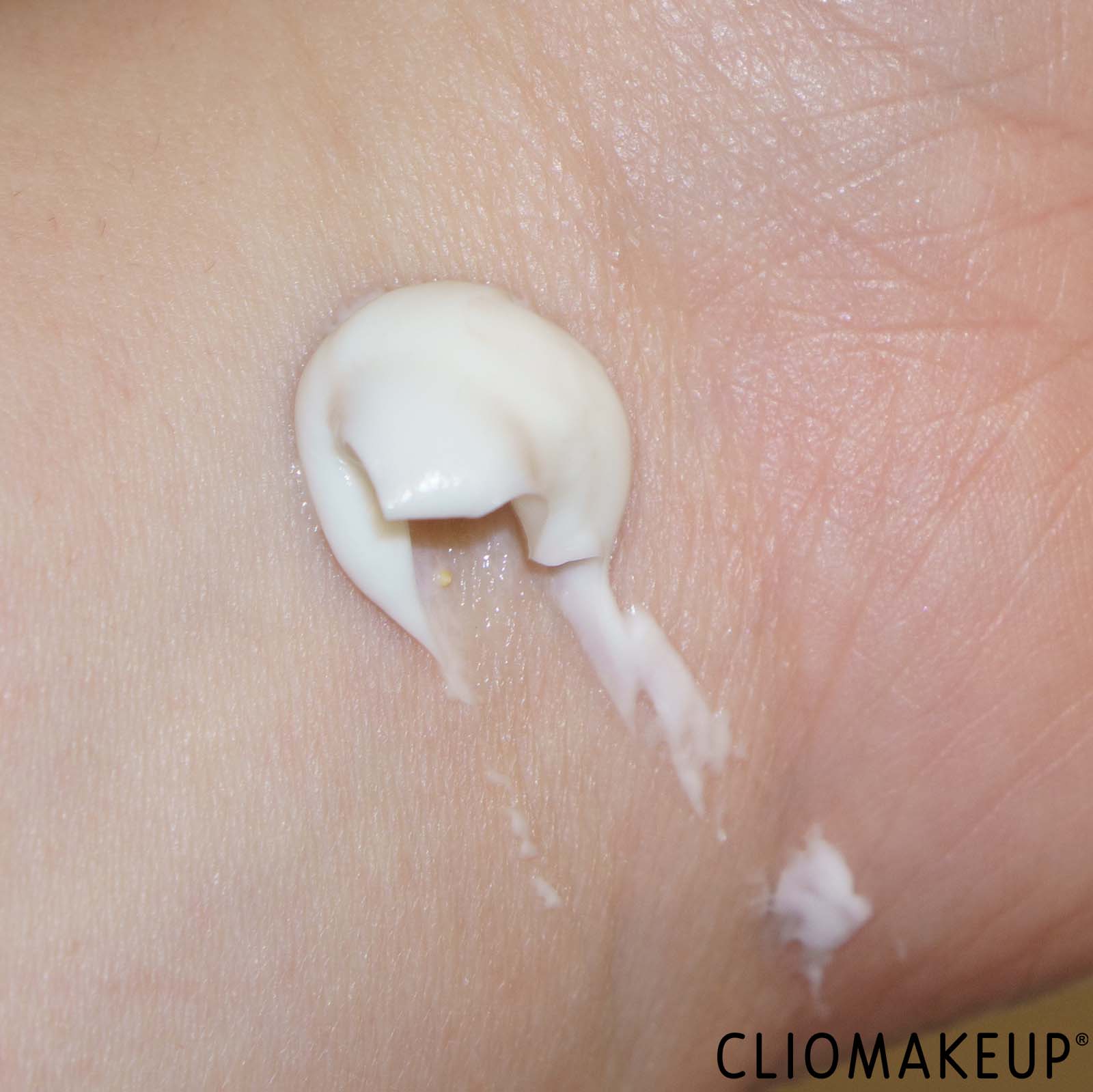 recensione-gyada-radiance-vitamin-c-burro-struccante-swatch