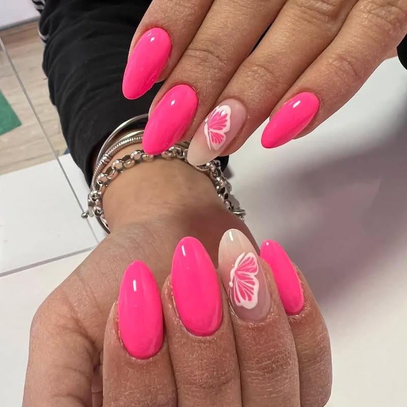 smalto-fucsia-fluo-farfalle