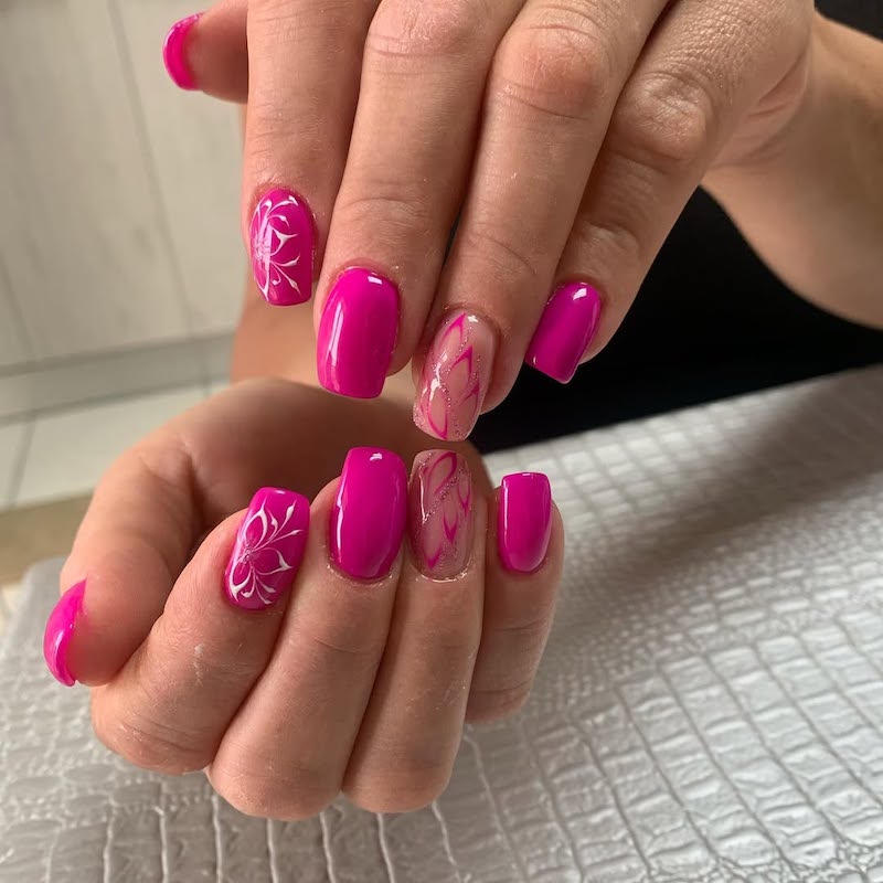 smalto-fucsia-fluo-fiori