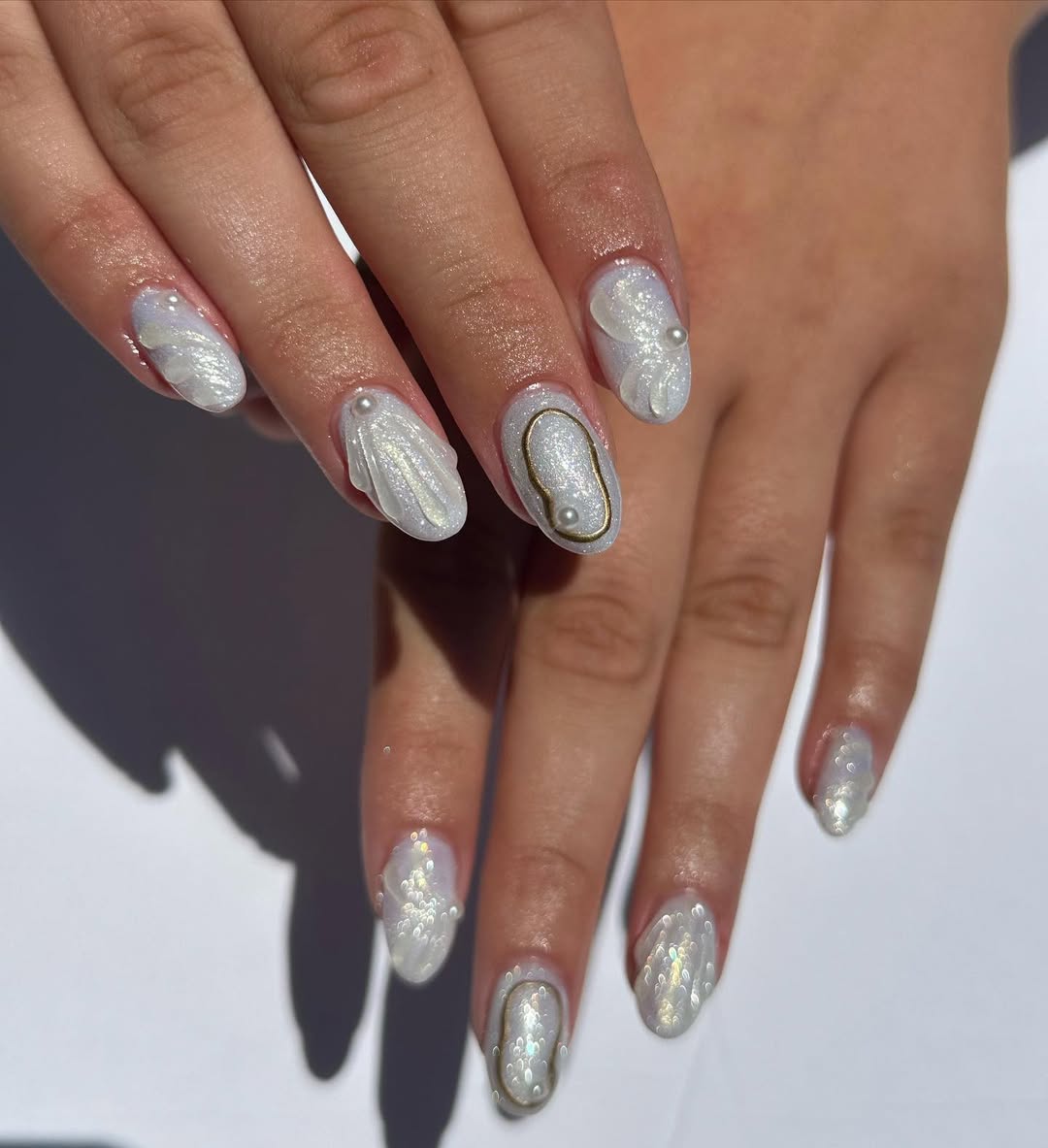 smalto-glitter-bianco-conchiglie