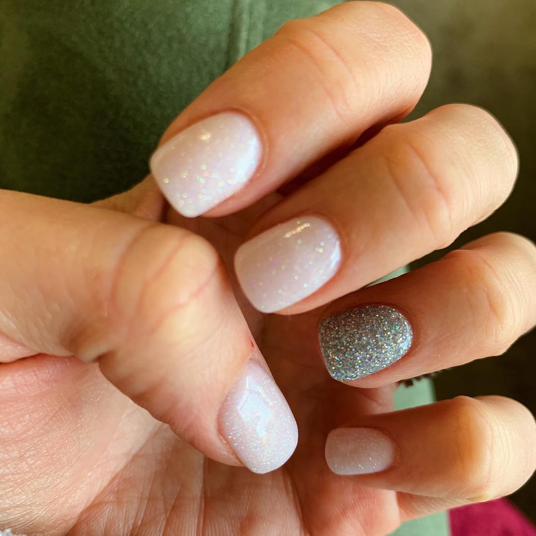 smalto-glitter-bianco-scura