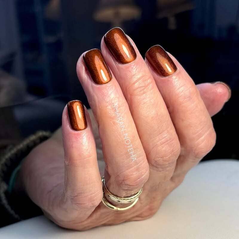 smalto-rame-unghie-corte