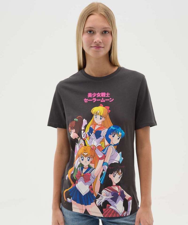 t-shirt-estate-2025-cartoon