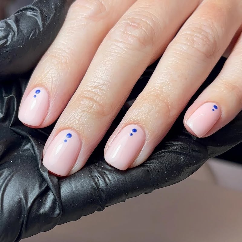 unghie-micro-nail-art-dot