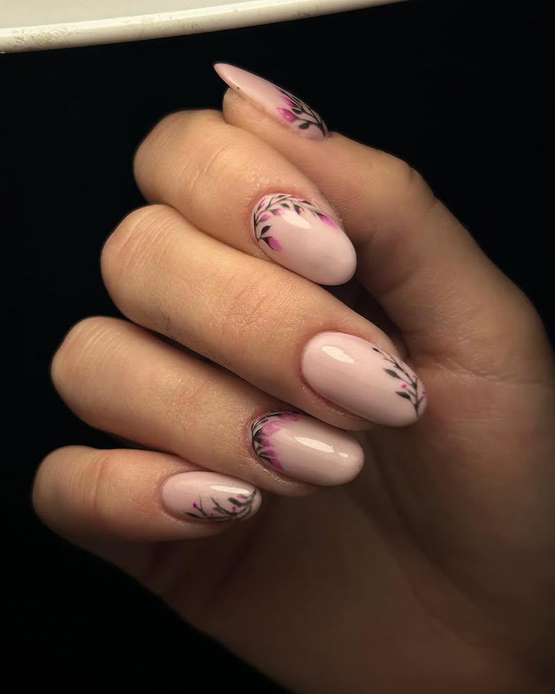 unghie-micro-nail-art-french-fiori