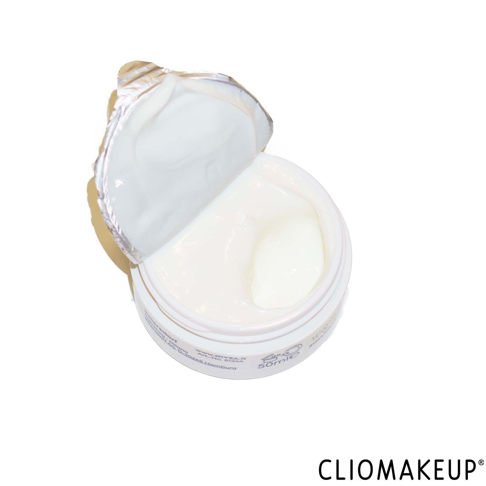 cliomakeup-recensione-crema-viso-nivea-nutriente-close-up
