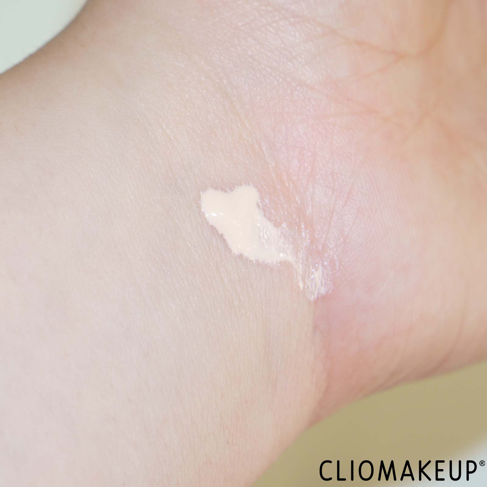 cliomakeup-recensione-dalba-tone-up-pink-correcting-swatch