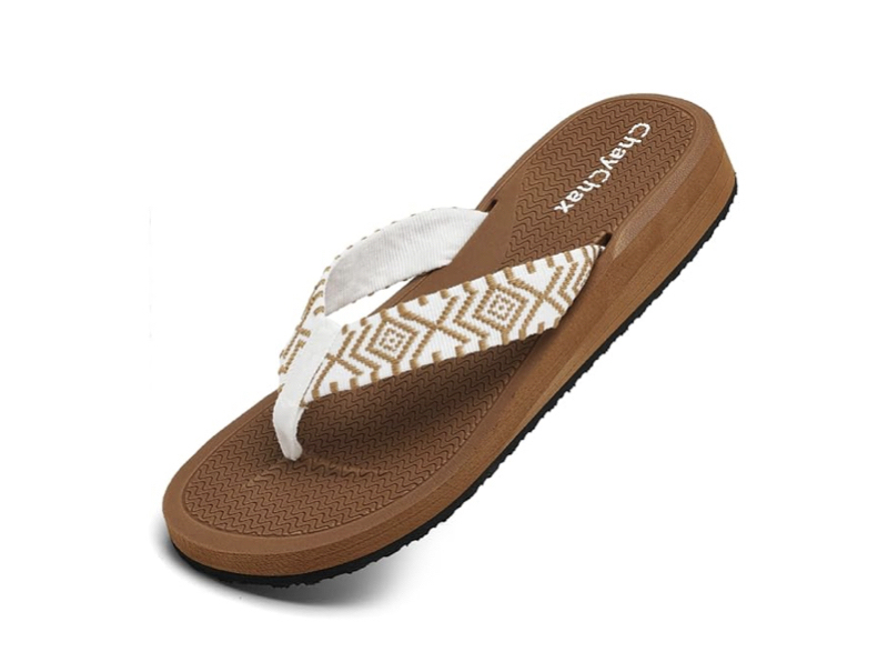 come-indossare-sandali-infradito-sportive