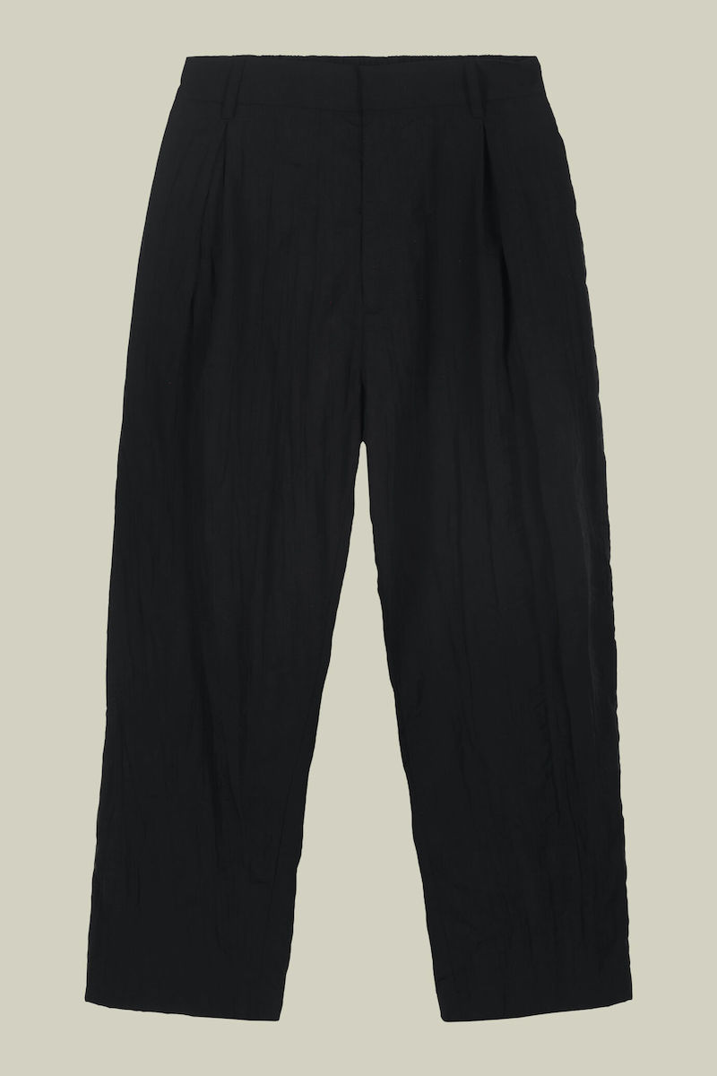 pantaloni-larghi-estate-2025-culotte-neri