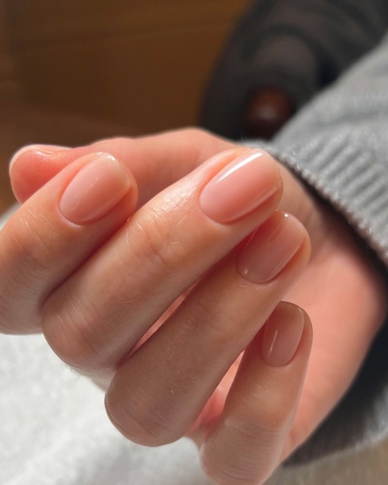 princess-nails-nude