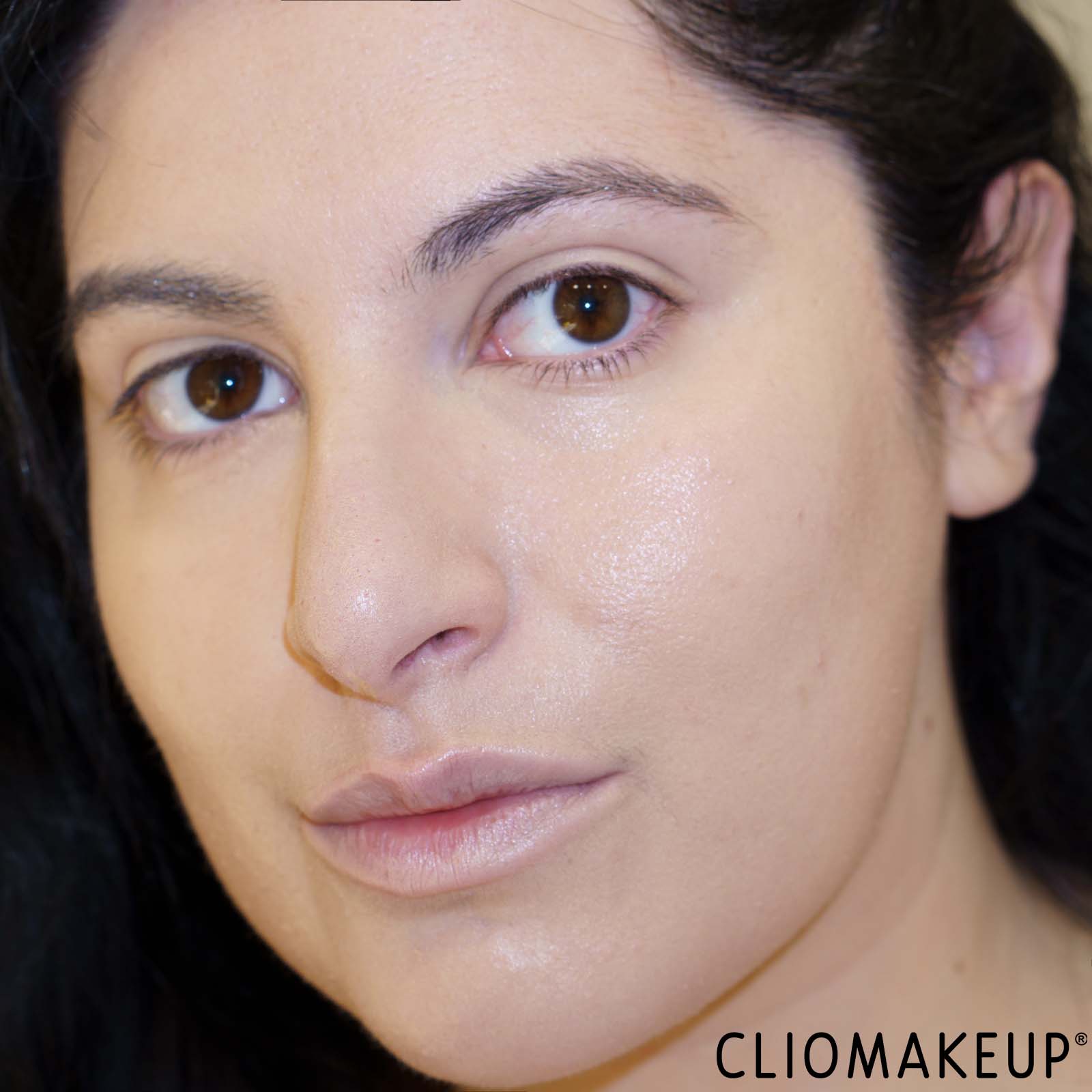 recensione-blush-revolution-superdewy-liquid-blush-burst-fondotinta