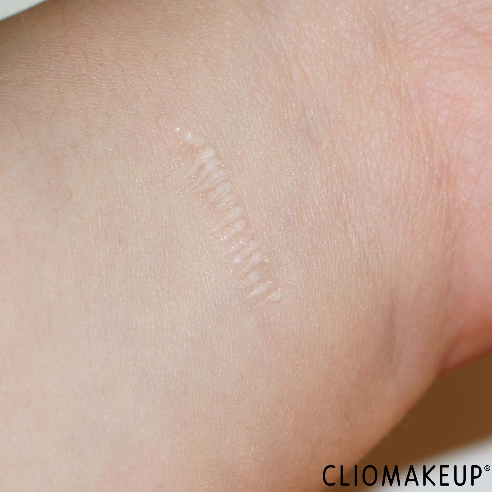 recensione-gel-sopracciglia-loreal-brow-lamination-24h-swatch