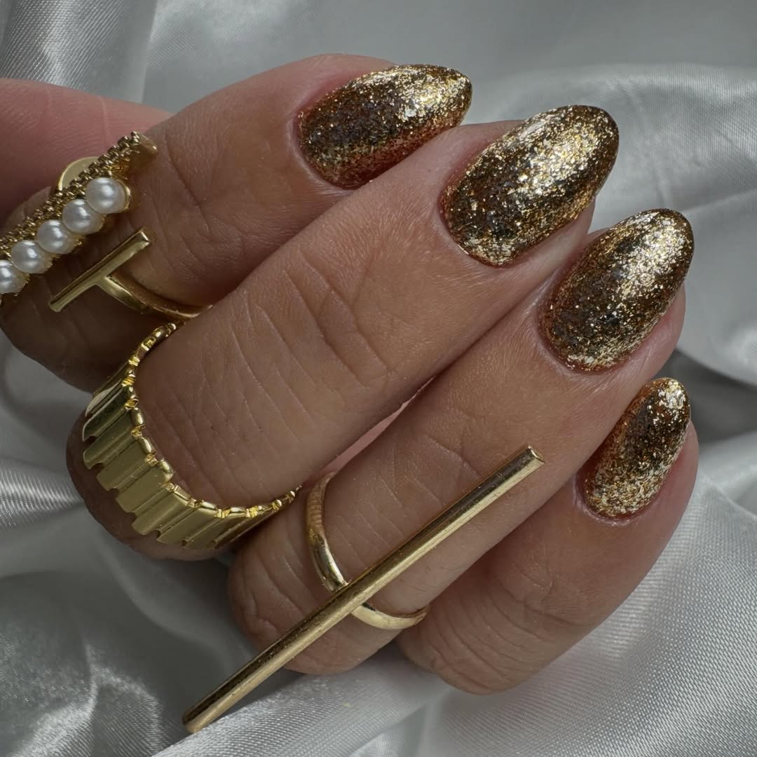 smalto-glitter-oro-tonde