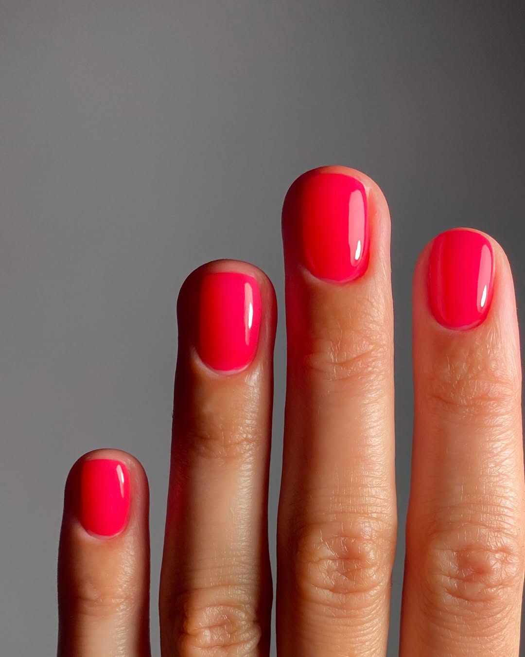 unghie-agosto-2025-guava