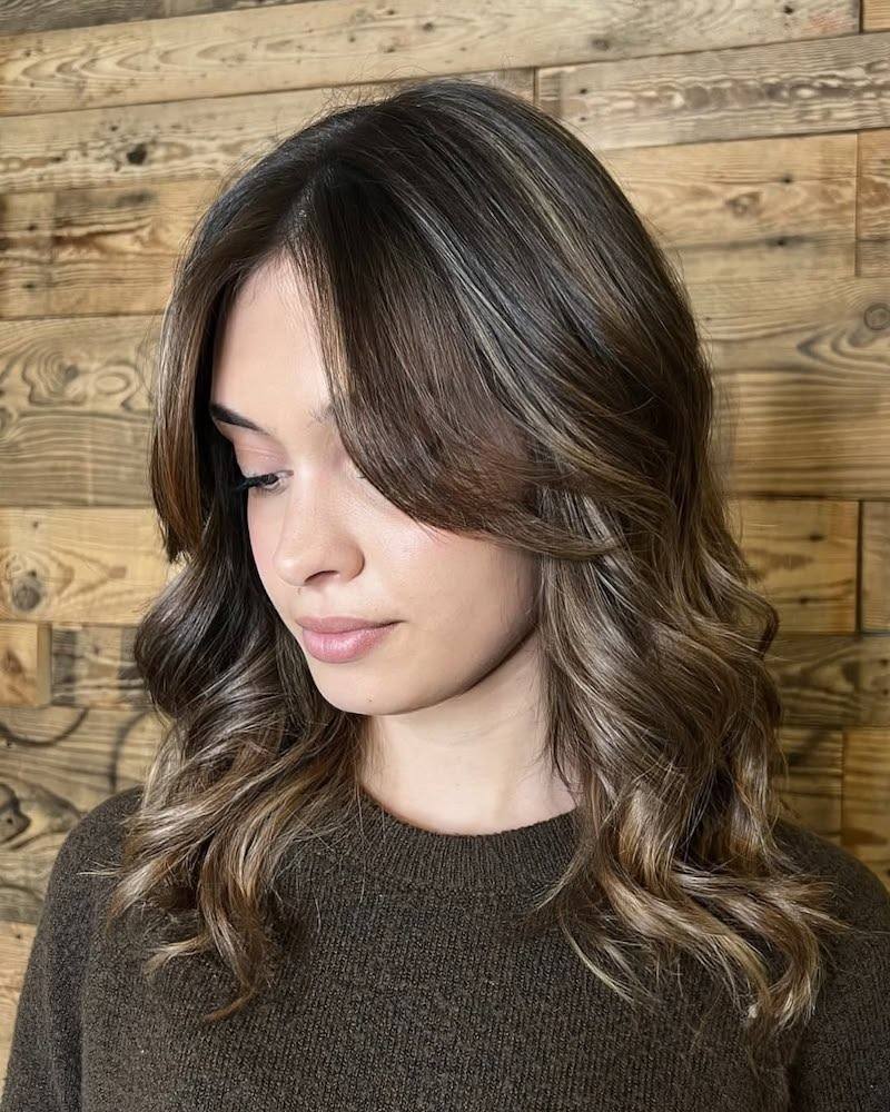 colore-capelli-autunno-2025-castano-chiaro