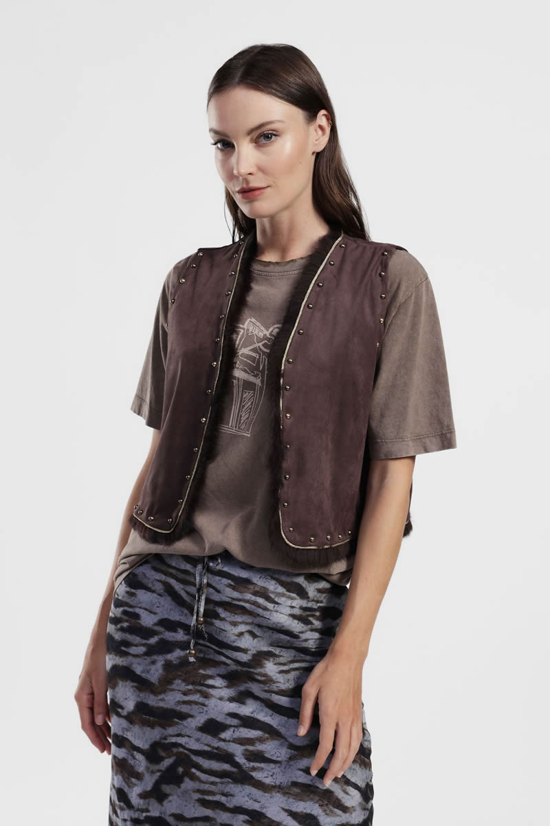 gilet-autunno-2025-borchie