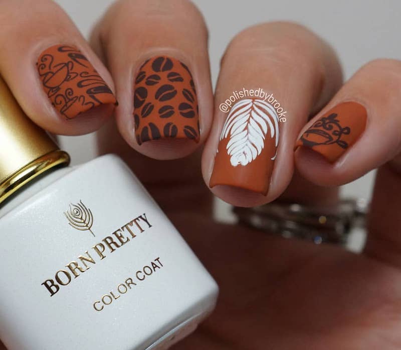 pumpkin-spice-latte-nails-opache-disegni