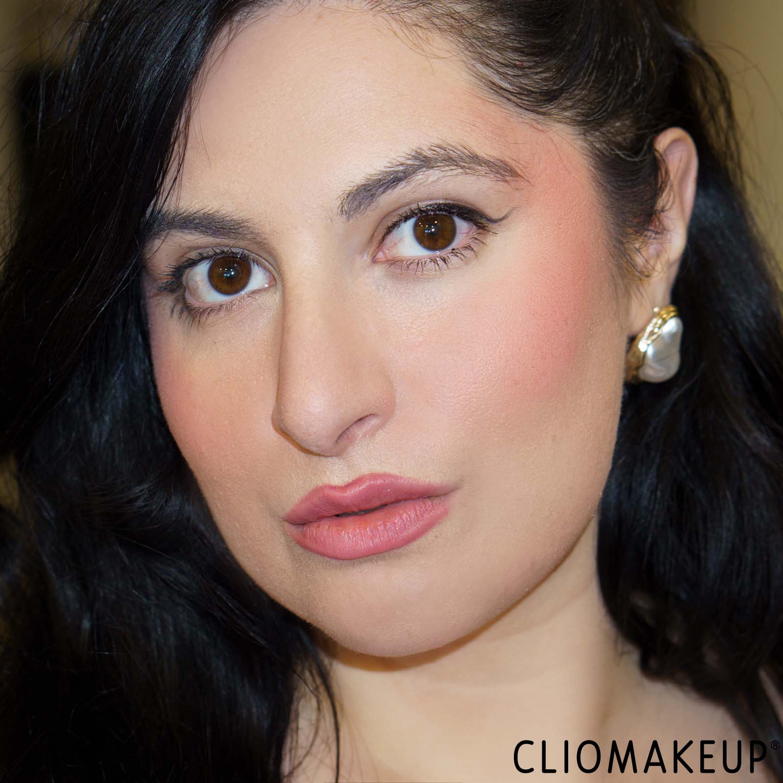 recensione-cliomakeup-blus-plumping-nyx-applicazione