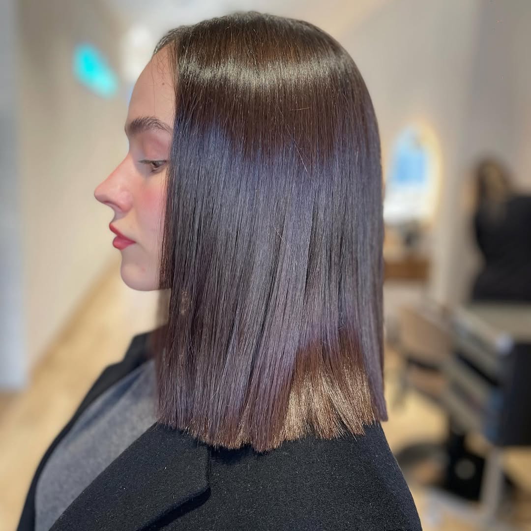 tagli-capelli-medi-autunno-2025-carre-pari