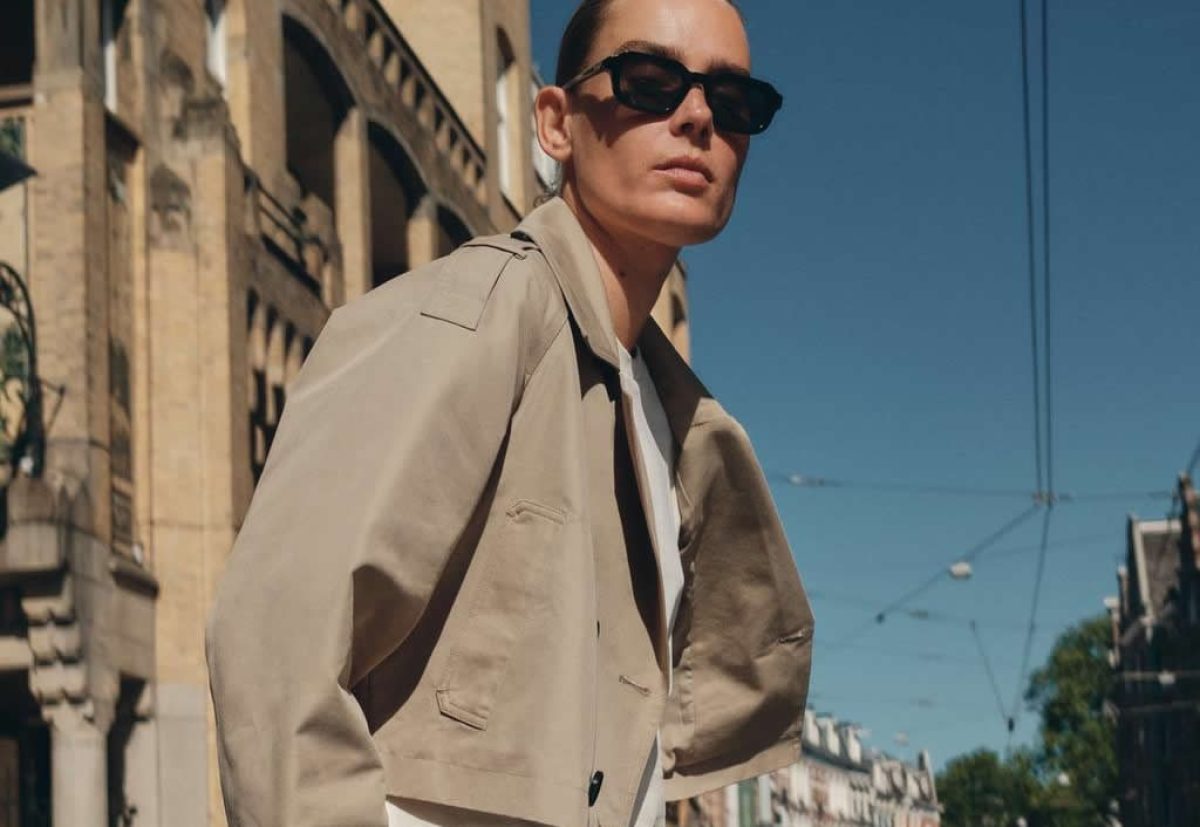 trench-corto-copertina