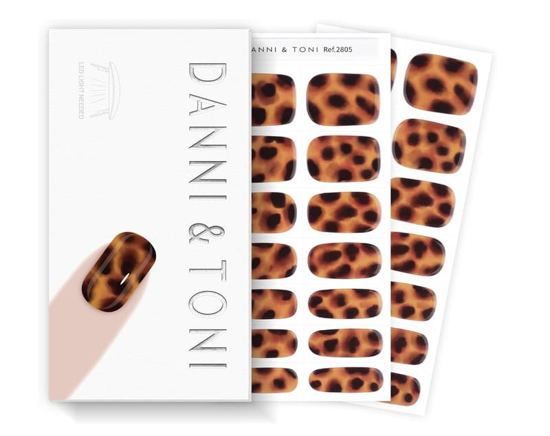 unghie-settembre-2025-DANNI-TONI-adesive-tartaruga