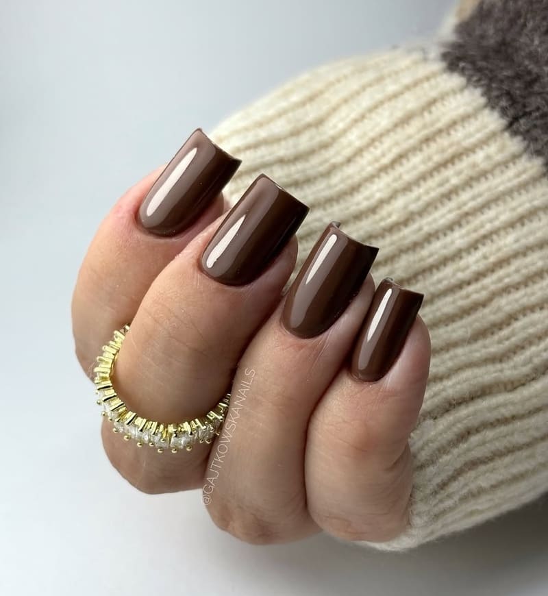 unghie-settembre-2025-cioccolato