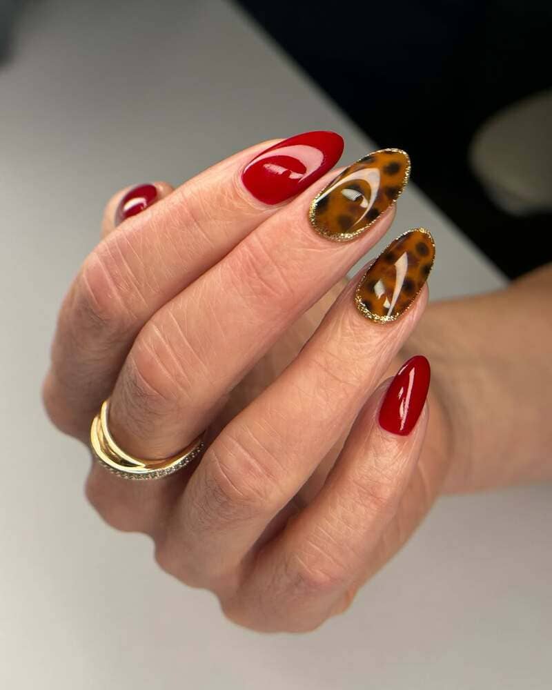 unghie-settembre-2025-tortoise-shell