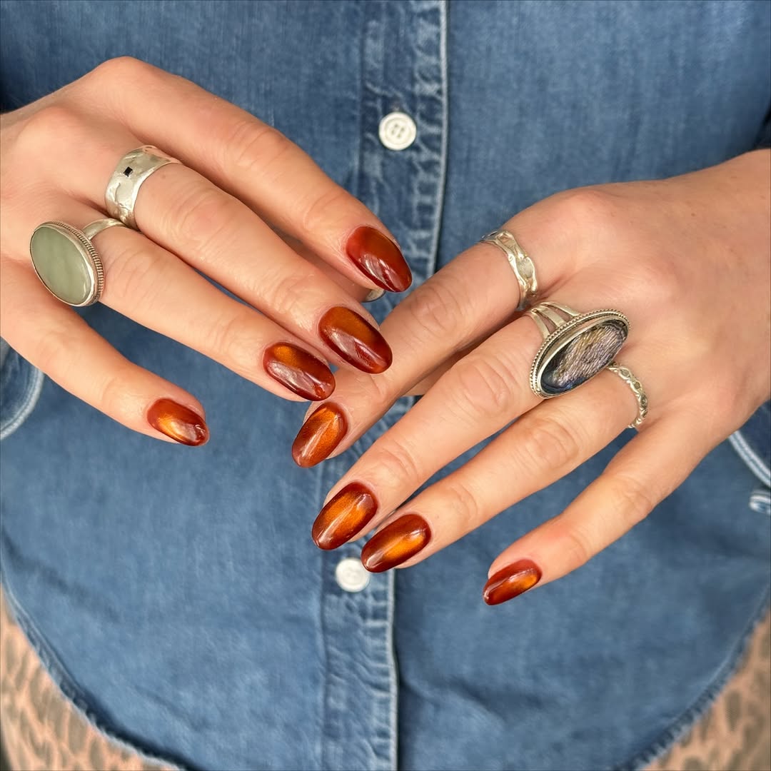 amber-stone-nails-2