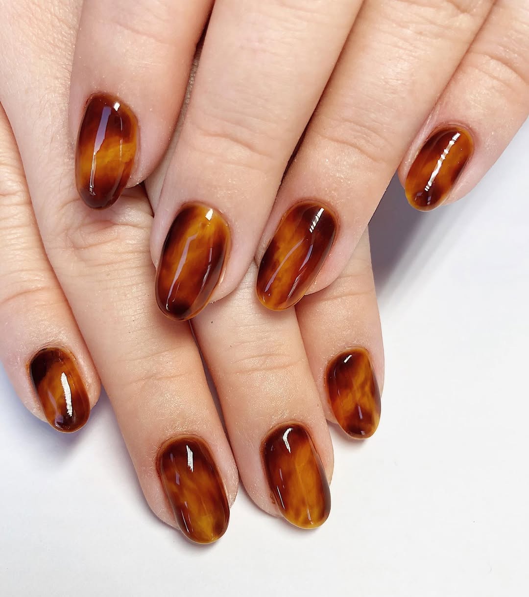 amber-stone-nails-4
