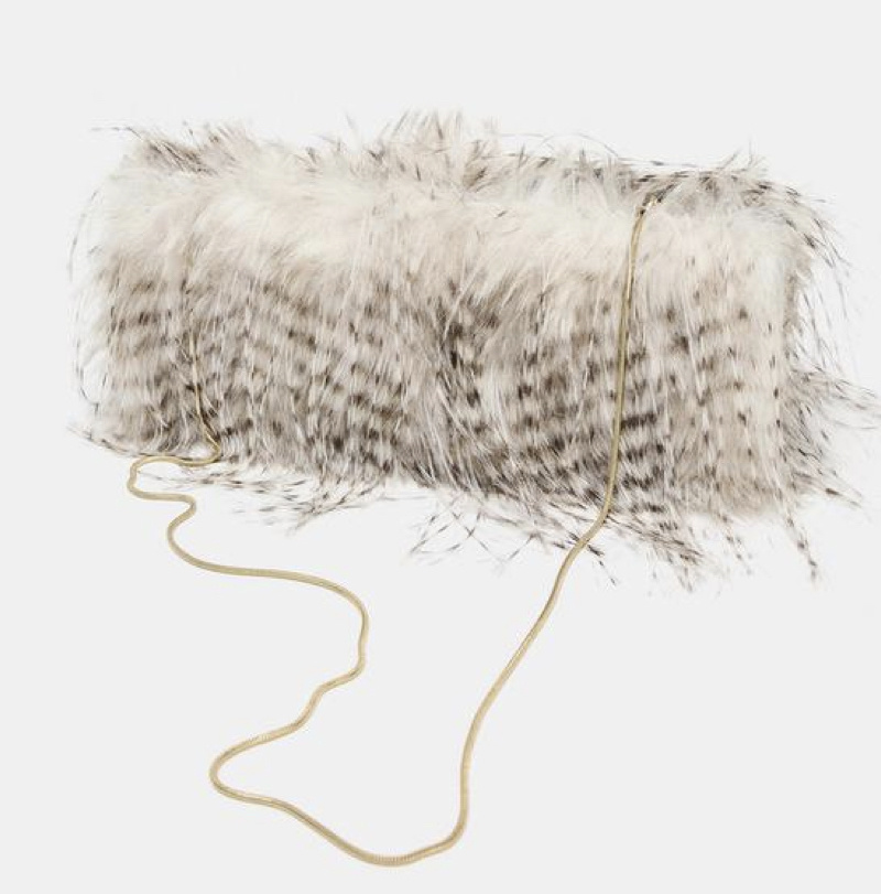 borse-a-tracolla-autunno-2025-pelliccia