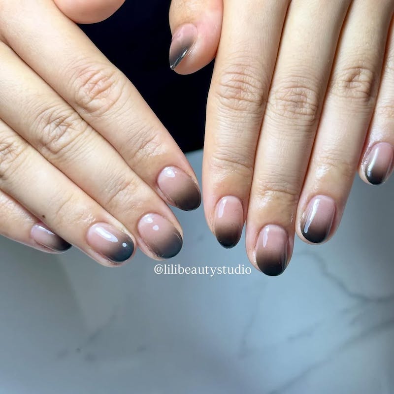 french-manicure-scure-ombrè