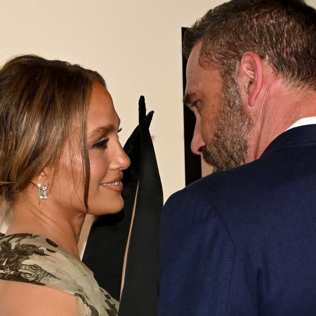 jennifer-lopez-ben-affleck-insieme-sguardi