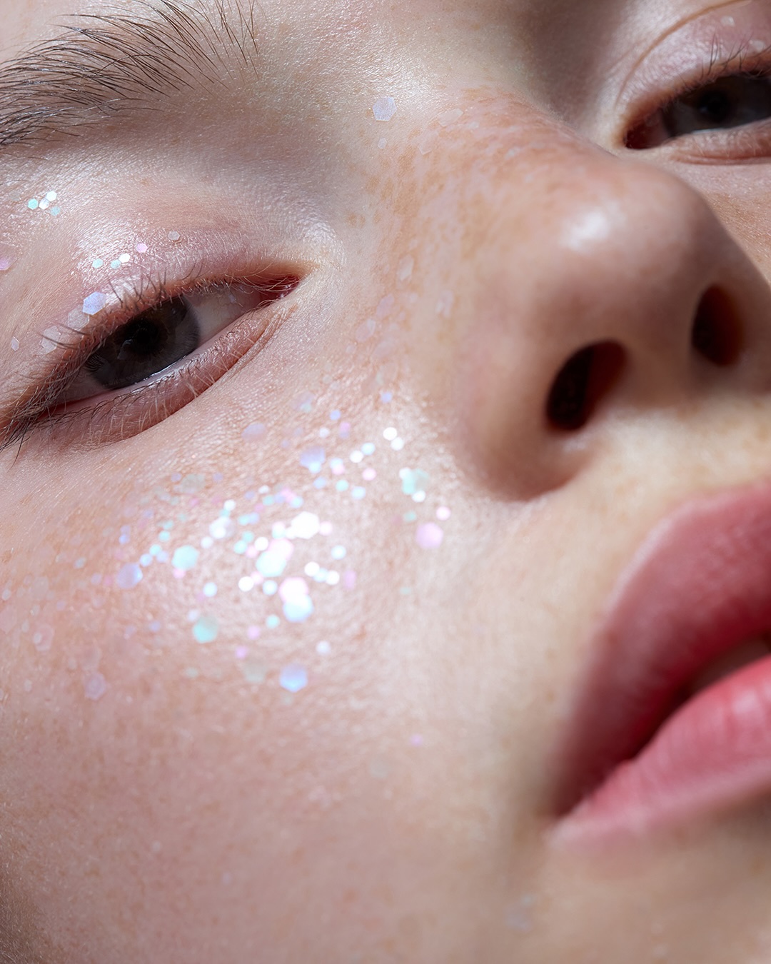 lentiggini-glitter-iridescenti