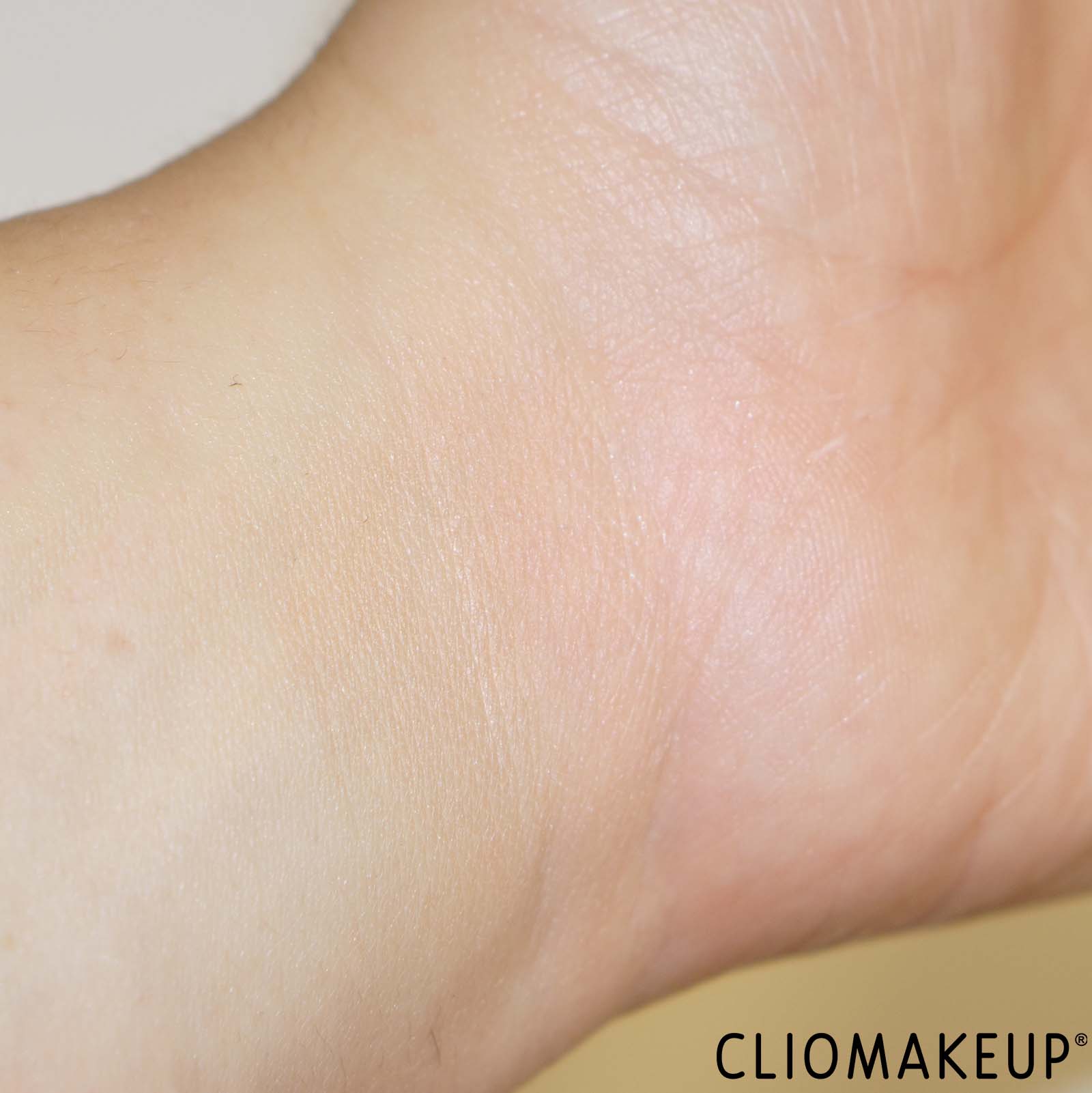 recensione-crema-viso-florence-bala-lumaca-swatch-braccio