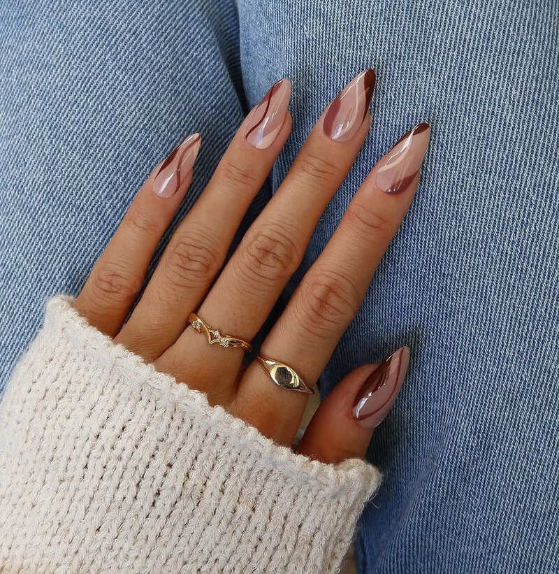 smalto-color-castagna-nail-art