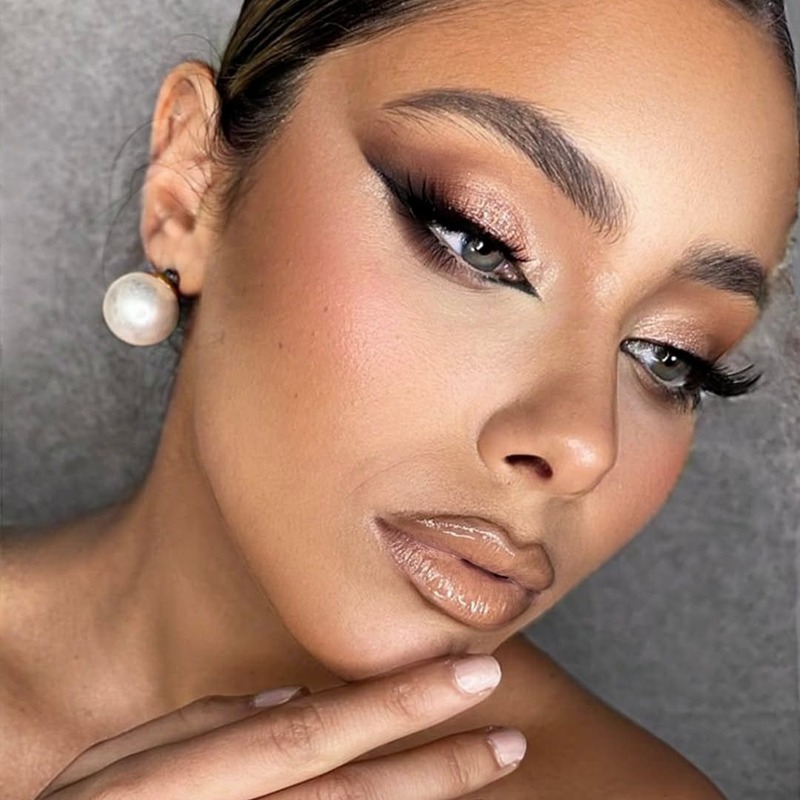 tendenze-trucco-occhi-autunno-2025-eyeliner