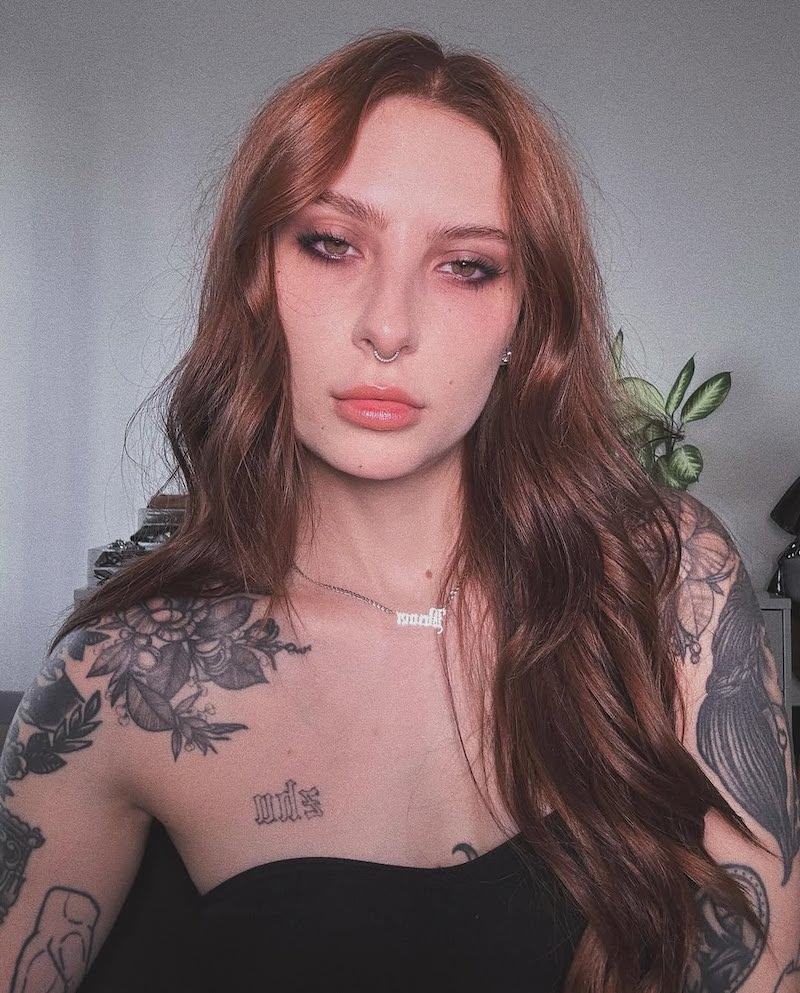 tired-girl-make-up-grunge