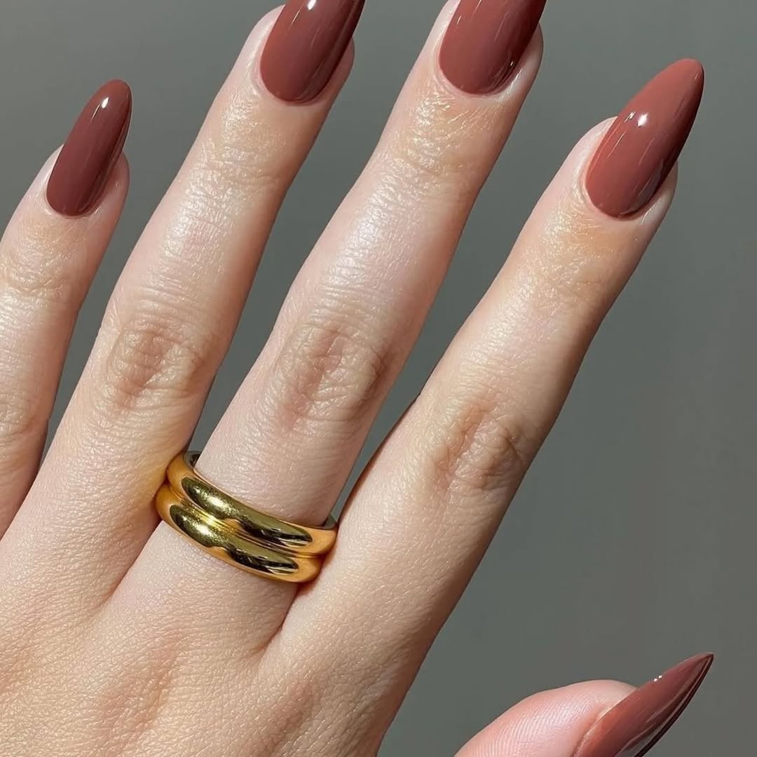 unghie-color-teddy-mandorla