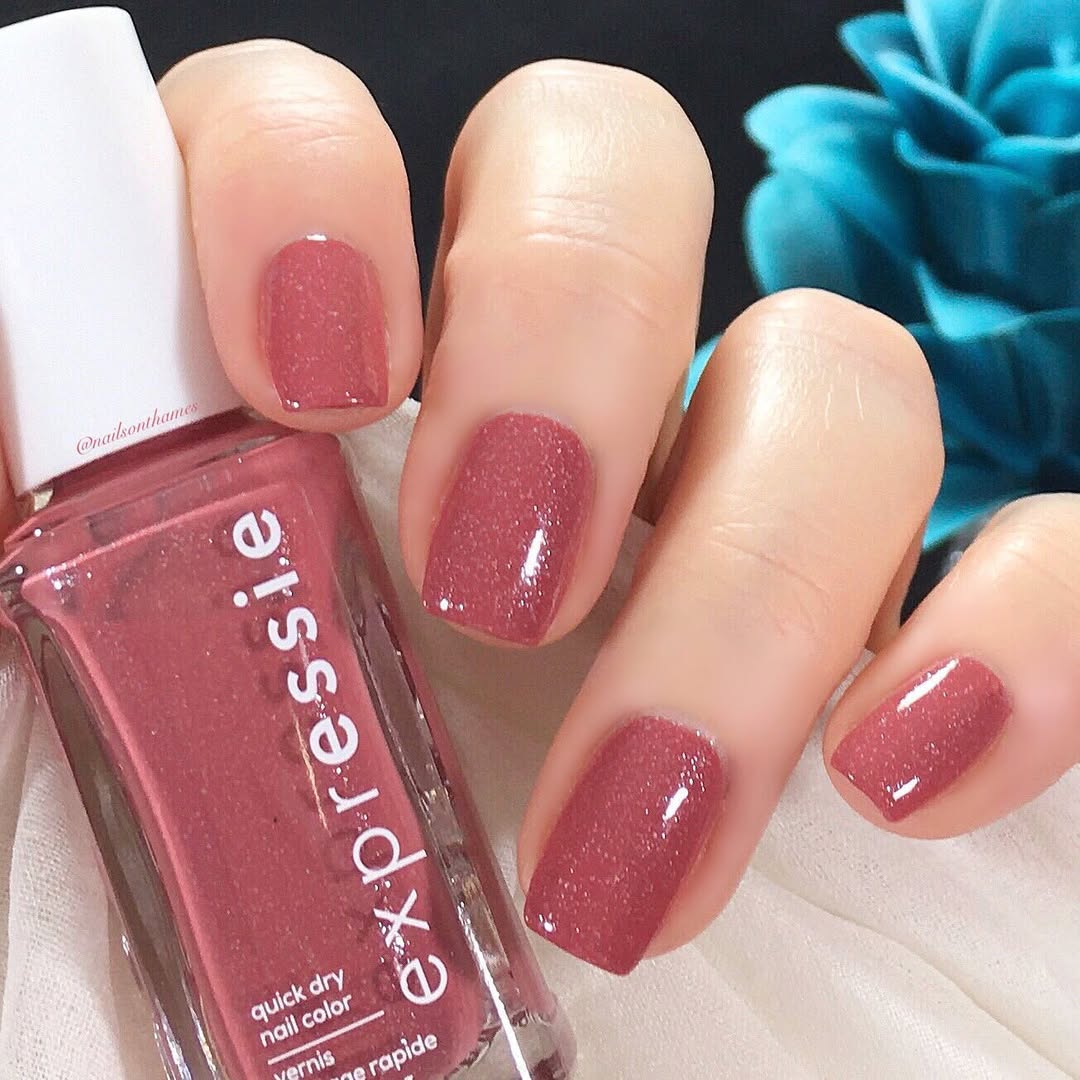 unghie-rose-mocha-nails-glitter