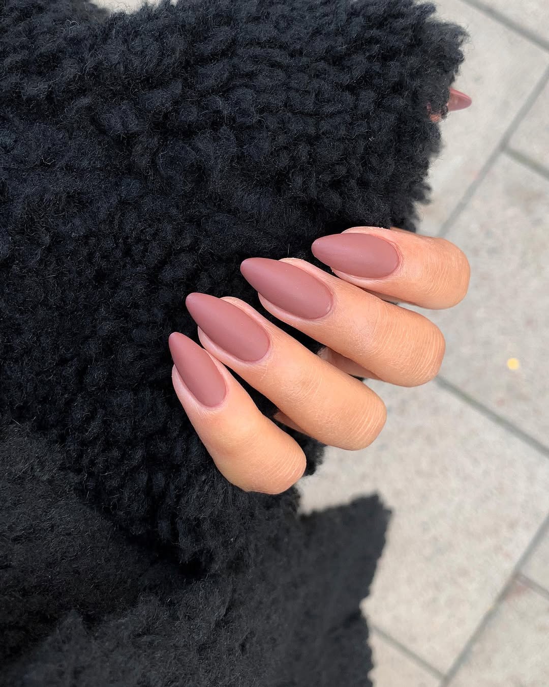 unghie-rose-mocha-nails-opache