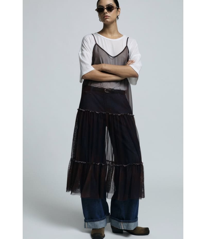 come-abbinare-converse-please-abito-tulle-balze