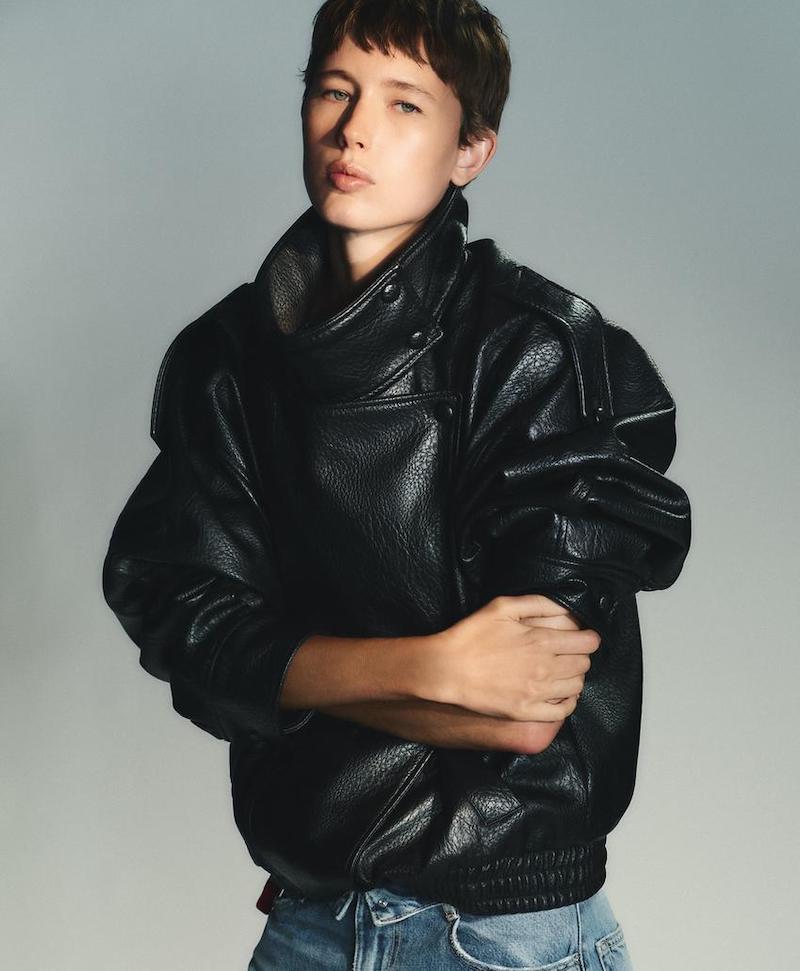 giacche-collo-alto-autunno-2025-pelle-nera