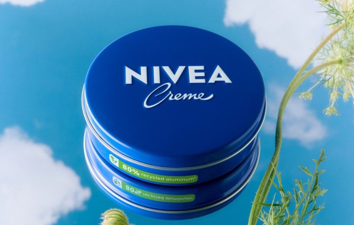 nivea-latta-blu-copertina