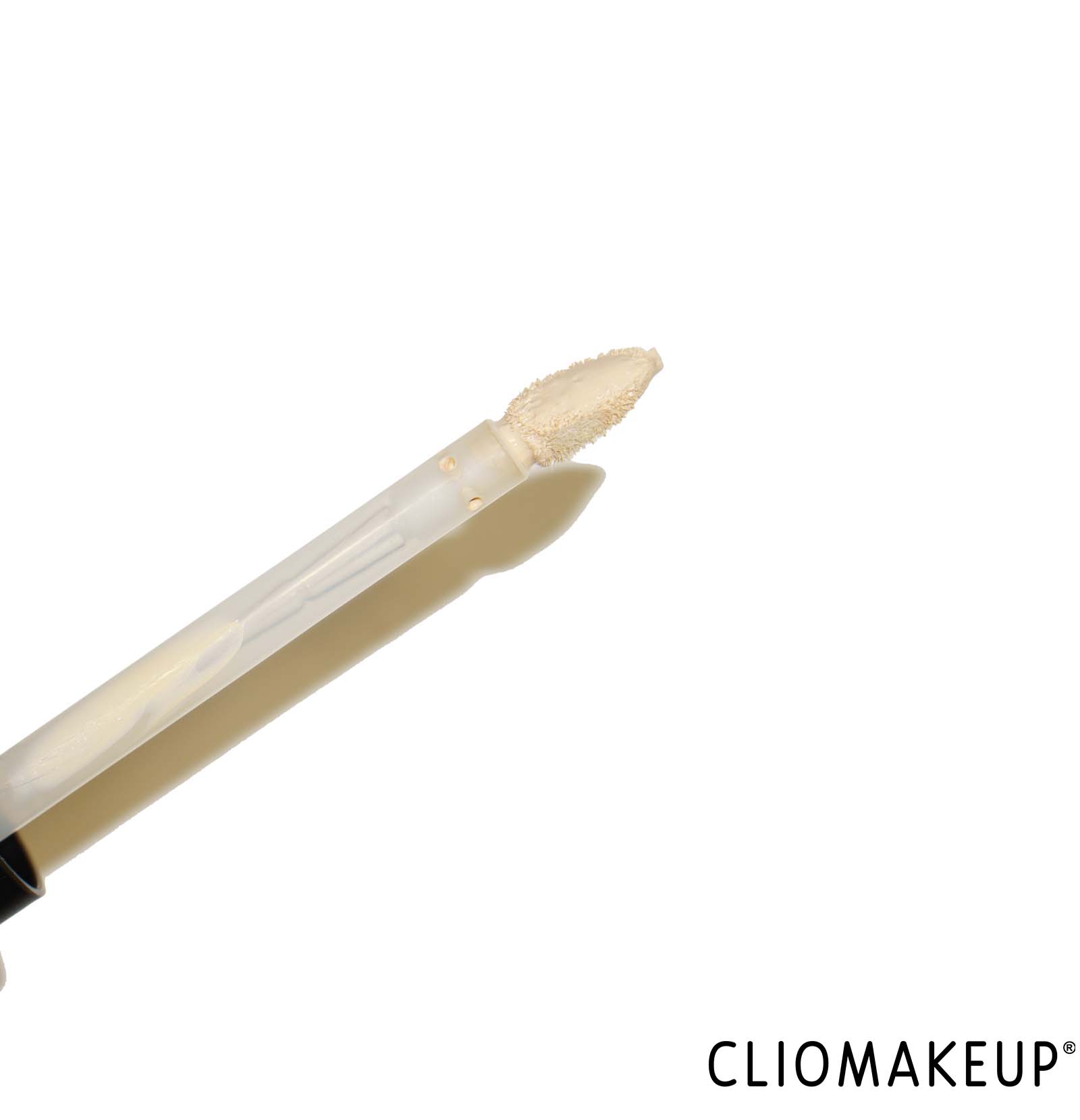 recensione-correttore-essence-camouflage-close-up