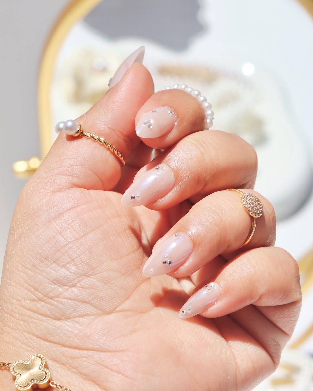 soft-girl-aesthetic-gigglecloud